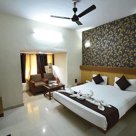 Hotel Vaishnavi Jaipur Bagian luar foto