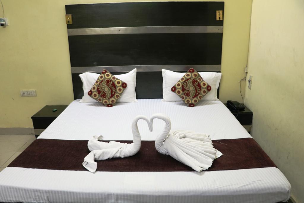 Hotel Vaishnavi Jaipur Bagian luar foto