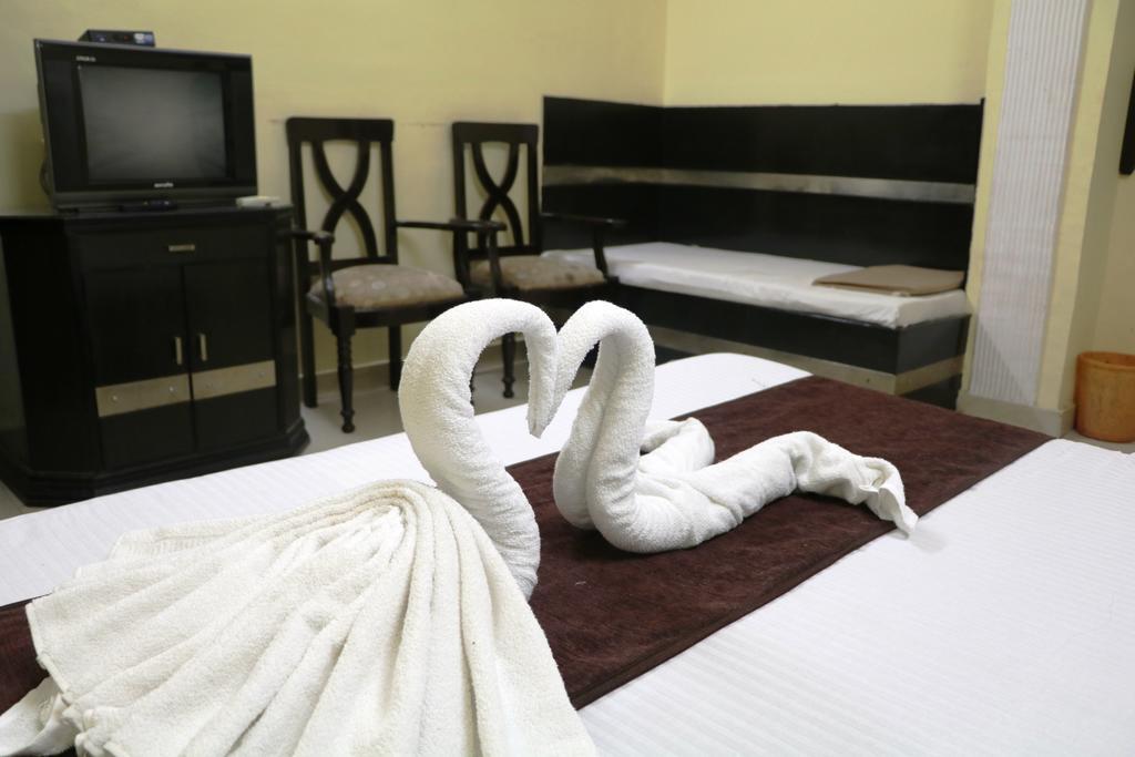 Hotel Vaishnavi Jaipur Bagian luar foto