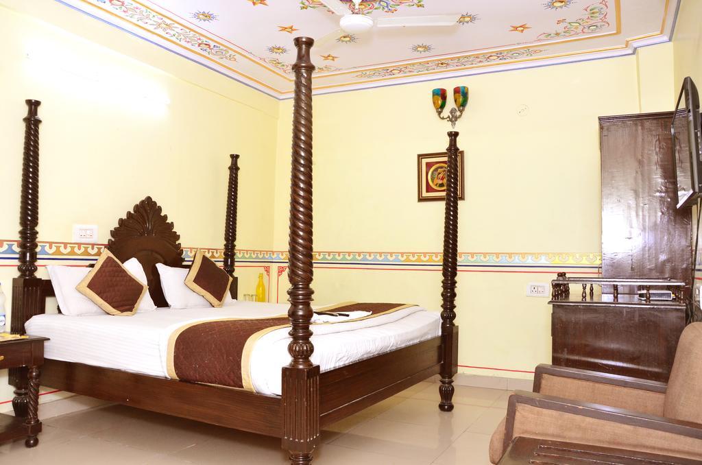 Hotel Vaishnavi Jaipur Bagian luar foto