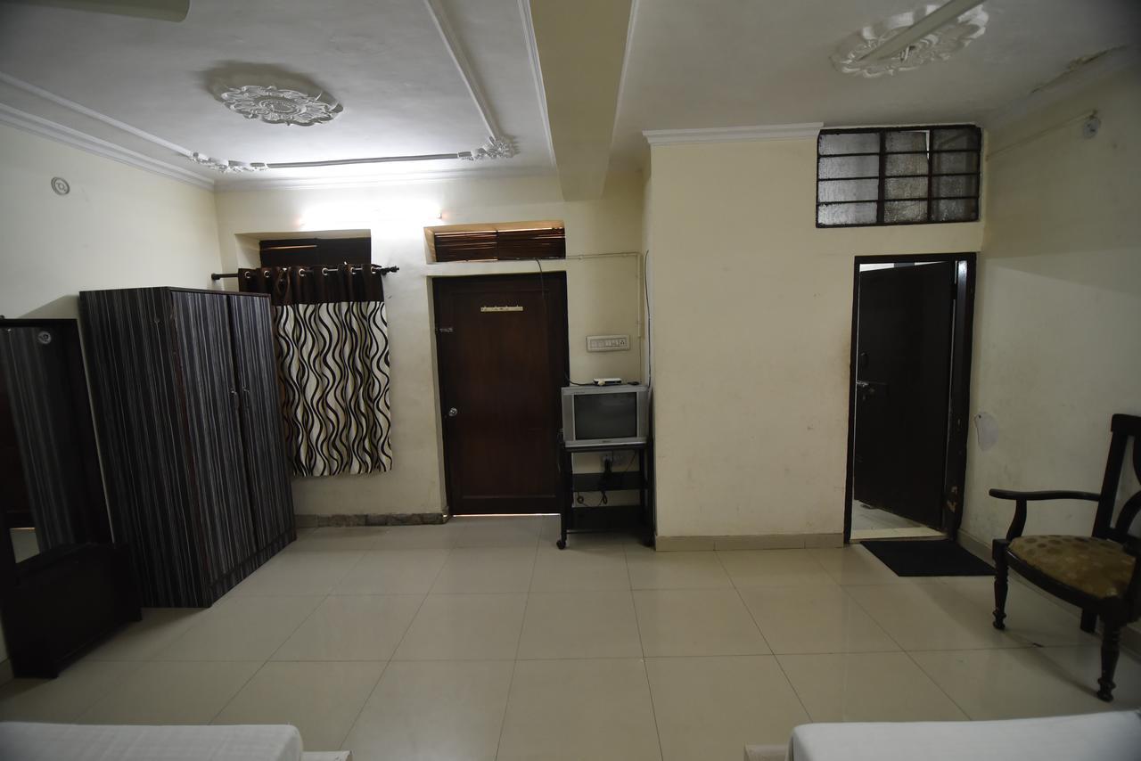 Hotel Vaishnavi Jaipur Bagian luar foto
