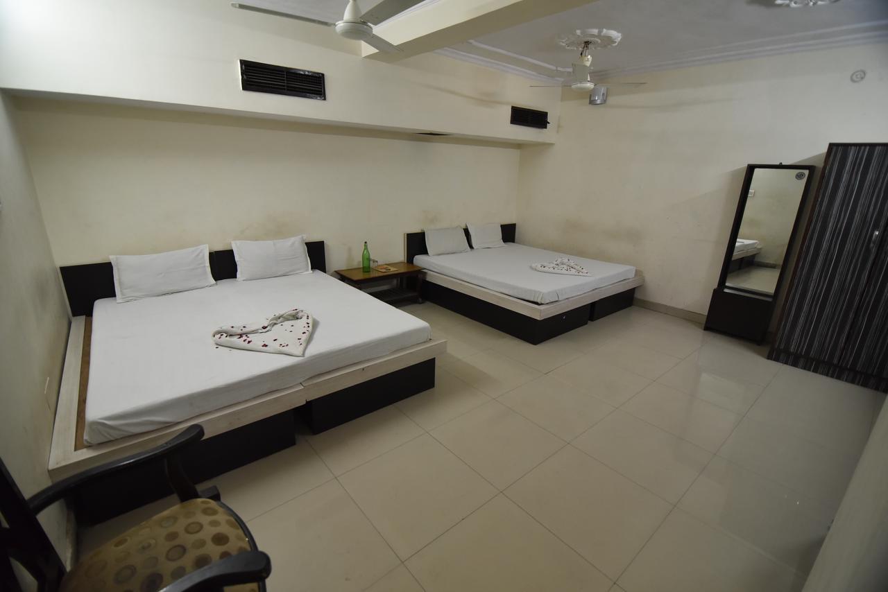 Hotel Vaishnavi Jaipur Bagian luar foto