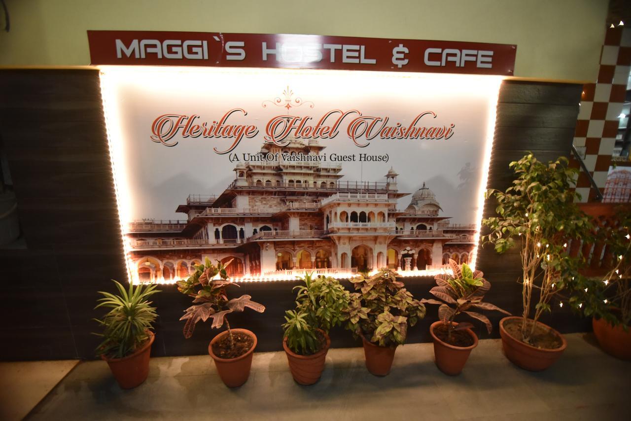 Hotel Vaishnavi Jaipur Bagian luar foto