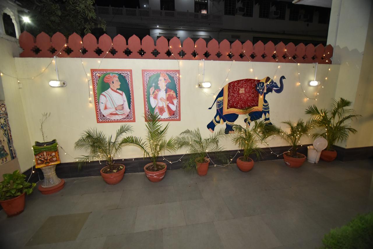 Hotel Vaishnavi Jaipur Bagian luar foto