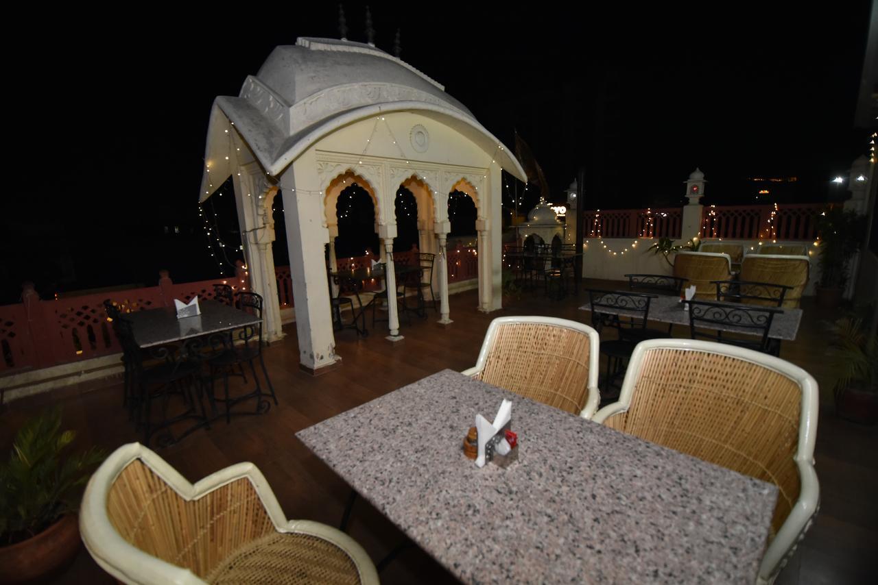 Hotel Vaishnavi Jaipur Bagian luar foto