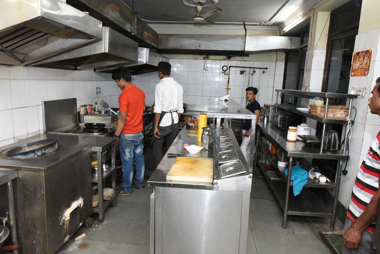 Hotel Vaishnavi Jaipur Bagian luar foto