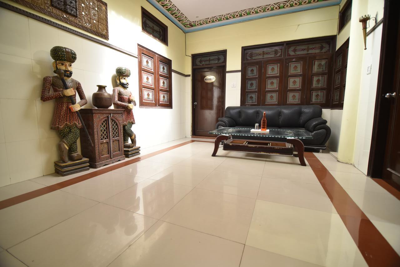 Hotel Vaishnavi Jaipur Bagian luar foto